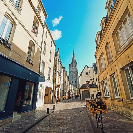 Charmant Appartement Renove Bayeux Exterior photo