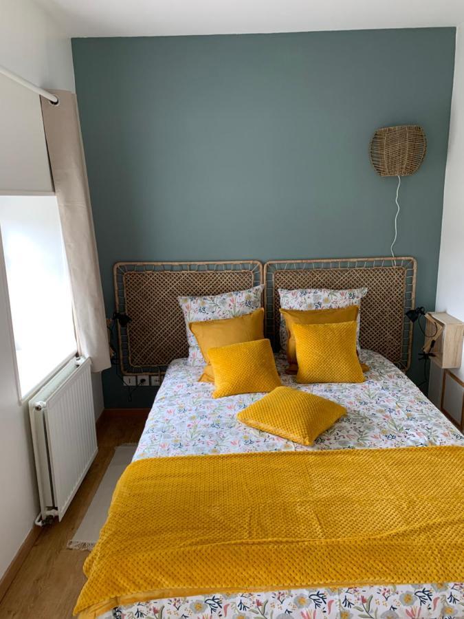 Charmant Appartement Renove Bayeux Exterior photo